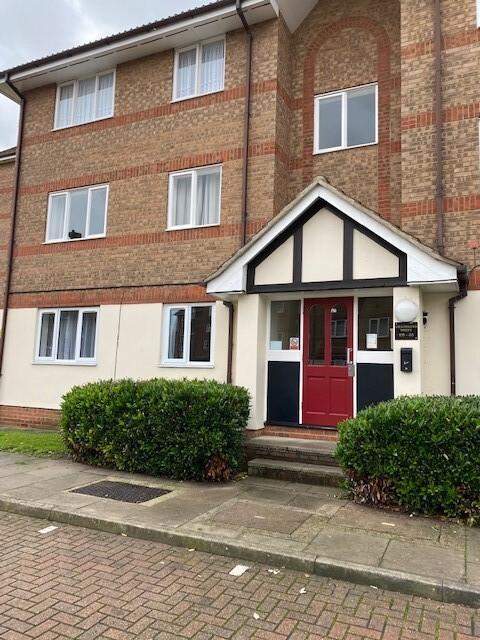 Chandlers Drive, Erith, Kent, DA8 1LL